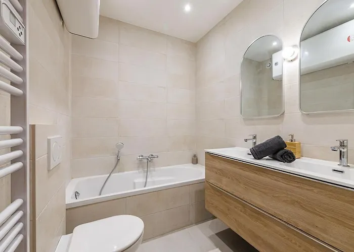 דירה Charming 3-room Old