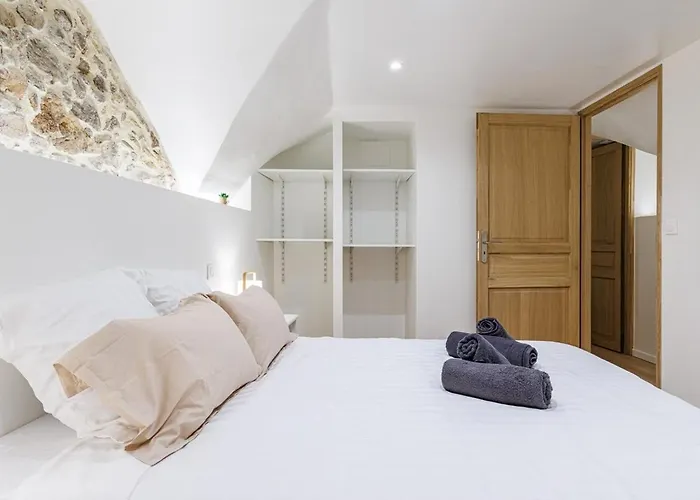 Charming 3-room Old Antibes