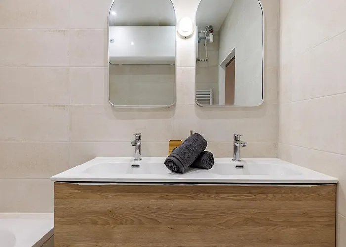 דירה Charming 3-room Old